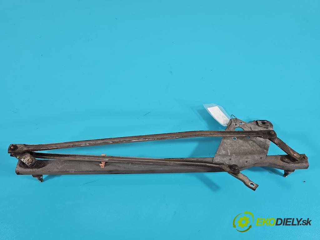Peugeot 305 1.5 karburátor: 68 hp manual 50 kW 1472 cm3 5- mechanismus stěračů