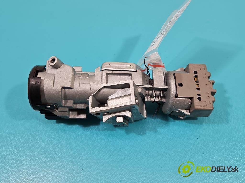 Ford C-Max II 2010-2019 1.0 125 HP manual 92 kW 998 cm3 5- Spínačka 3M51-3F880-AE (Spínacie skrinky a kľúče)