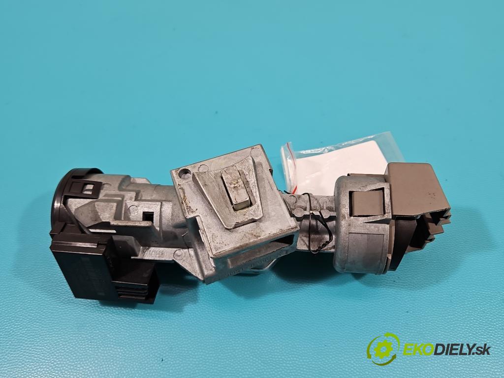 Ford C-Max II 2010-2019 1.0 125 HP manual 92 kW 998 cm3 5- Spínačka 3M51-3F880-AE (Spínacie skrinky a kľúče)