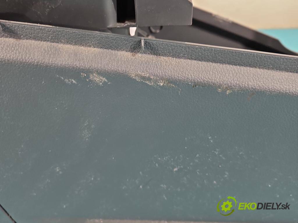 Ford C-Max II 2010-2019 1.0 125 HP manual 92 kW 998 cm3 5- operadlo 1759784 (Lakťové opierky)