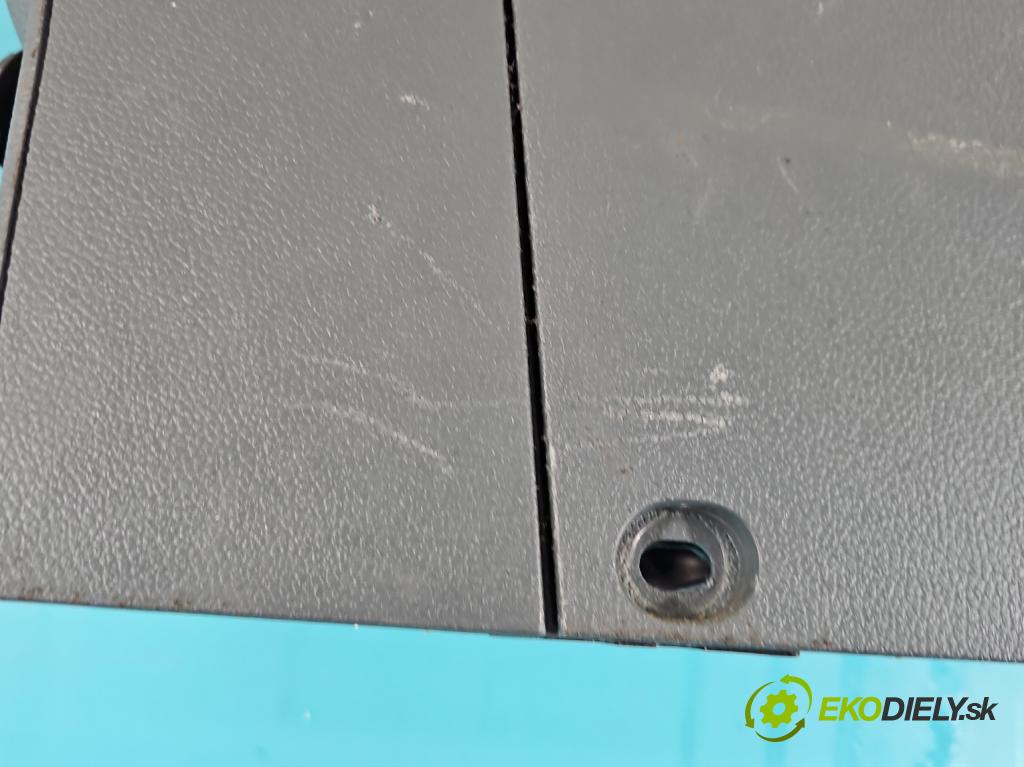 Ford C-Max II 2010-2019 1.0 125 HP manual 92 kW 998 cm3 5- operadlo 1759784 (Lakťové opierky)