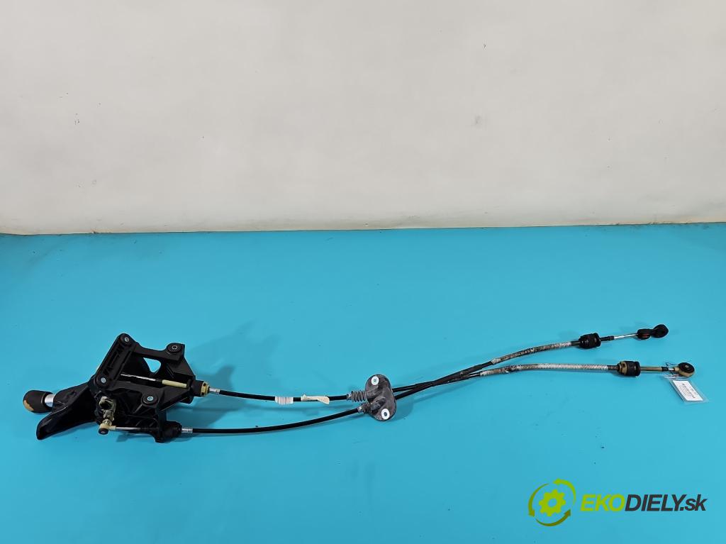 Ford C-Max II 2010-2019 1.0 125 HP manual 92 kW 998 cm3 5- Páka: Změny: stupeň,rýchlosť  (Rýchlostné páky / kulisy)