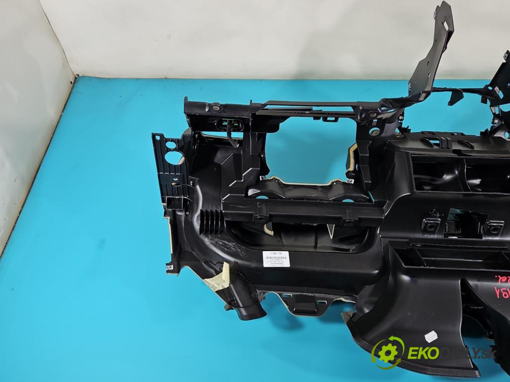 Ford C-Max II 2010-2019 1.0 125 HP manual 92 kW 998 cm3 5- kokpit,pristrojová doska rozdeľovacia