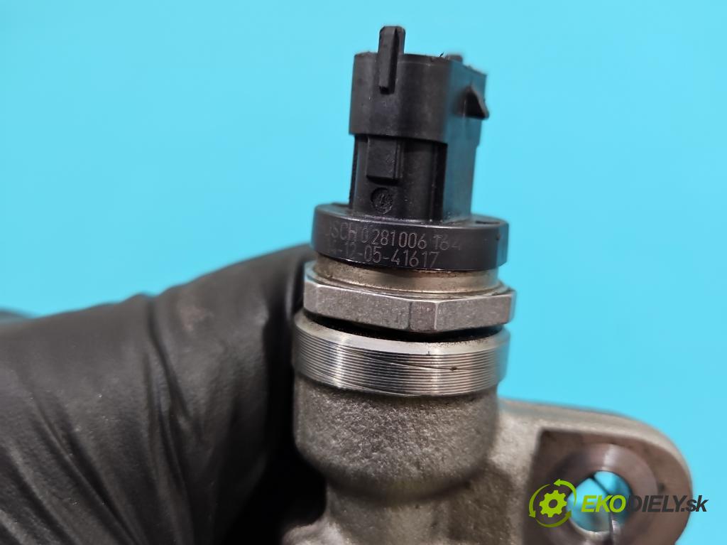 Opel Combo D 2011-2018 1.6 cdti 105 HP manual 77 kW 1598 cm3 5- lišta vstrekovacia 0445214254 (Vstrekovacie lišty)