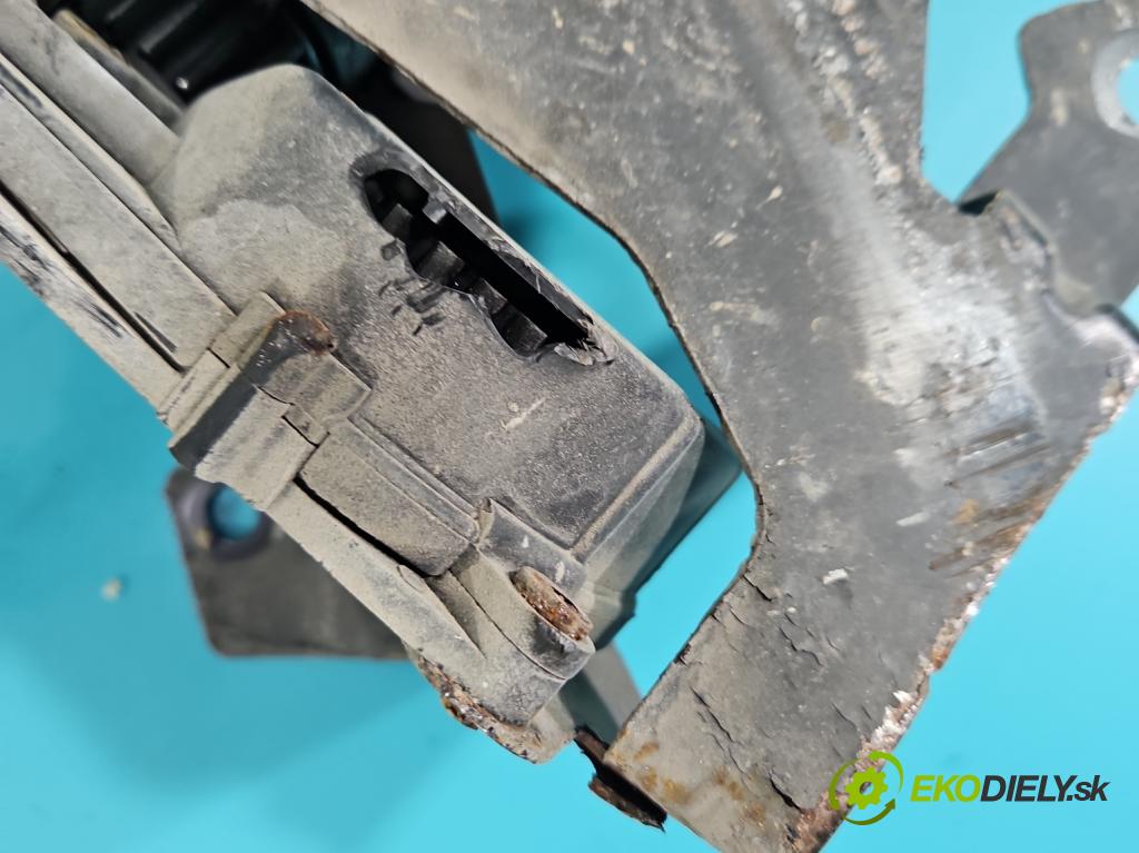 Opel Combo D 2011-2018 1.6 cdti 105 HP manual 77 kW 1598 cm3 5- mechanizmus kolesa ozubeného