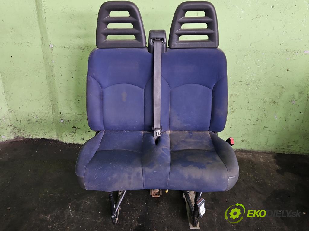 Iveco Daily IV 2006-2014 3.0 HPI 145 HP manual 107 kW 2998 cm3 2- Sedačka pravý  (Sedačky, sedadlá)
