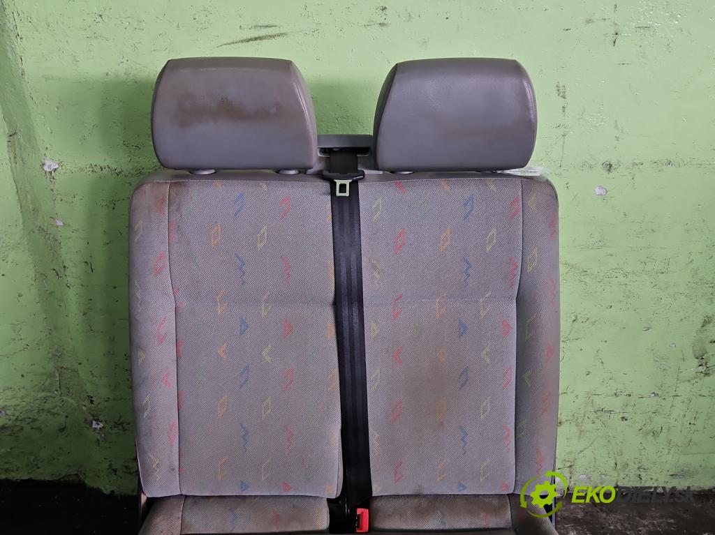 Vw Transporter T5 2003-2015 1.9 tdi 102 HP manual 75 kW 1896 cm3 5- Sedačka pravý  (Sedačky, sedadlá)