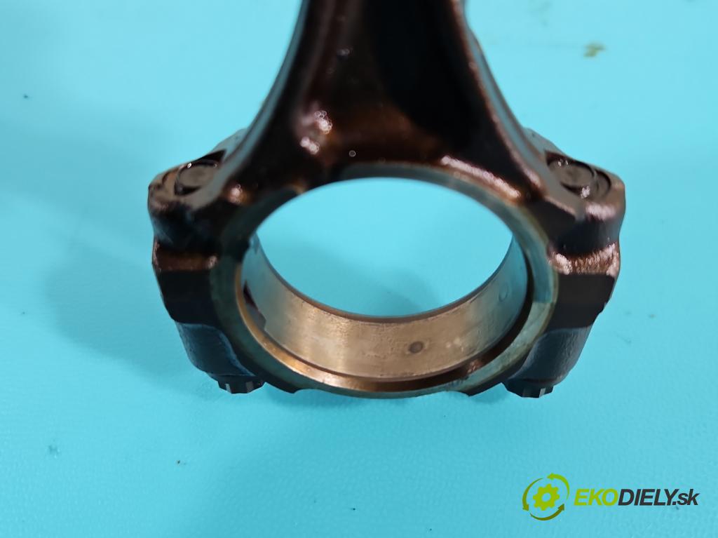 Toyota Prius II XW20 2003-2009 1.5 77 hp automatic 57 kW 1497 cm3 5- píst  (Písty)