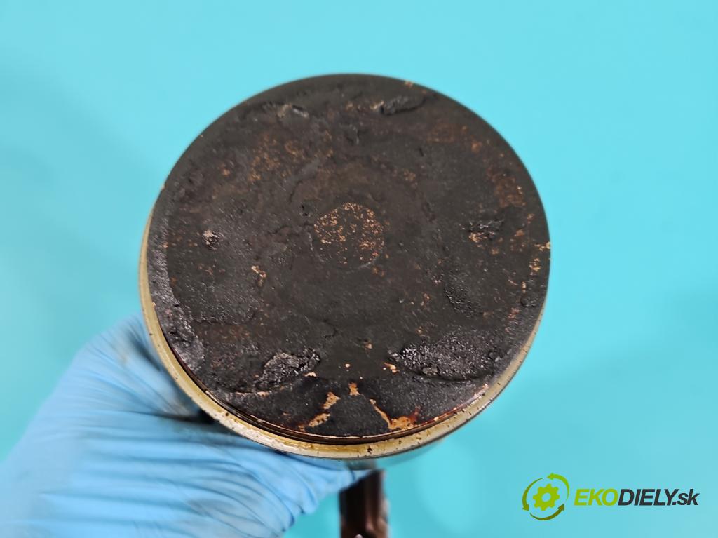 Toyota Prius II XW20 2003-2009 1.5 77 HP automatic 57 kW 1497 cm3 5- piest  (Piest)