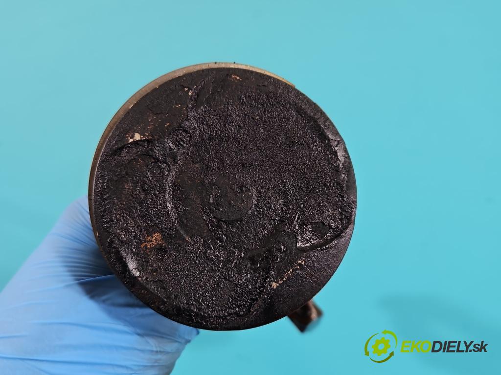 Toyota Prius II XW20 2003-2009 1.5 77 HP automatic 57 kW 1497 cm3 5- piest  (Piest)