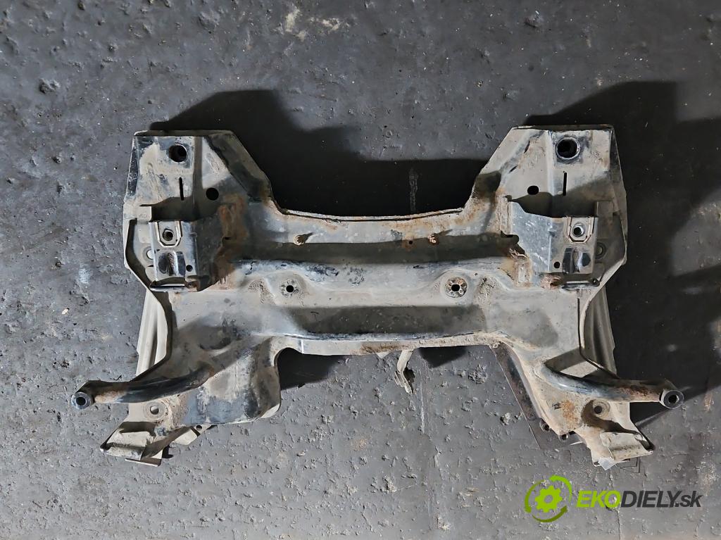 Peugeot 301 1.6 16V 116 HP manual 85 kW 1587 cm3 4- výstuha motora 