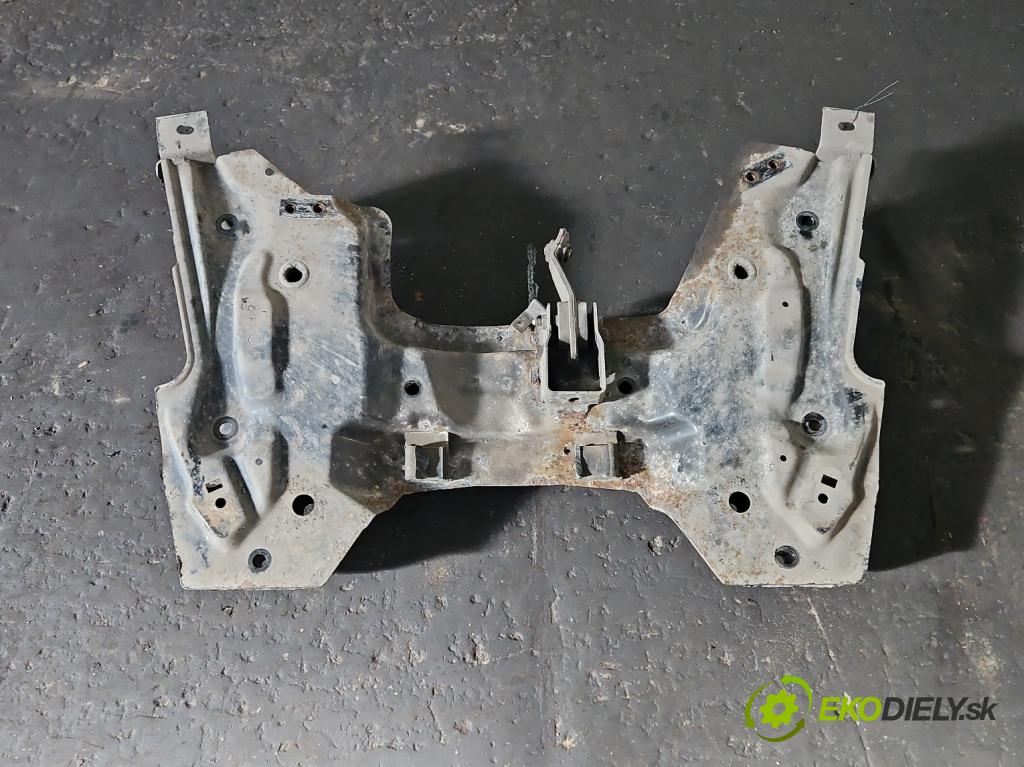 Peugeot 301 1.6 16V 116 HP manual 85 kW 1587 cm3 4- výstuha motora