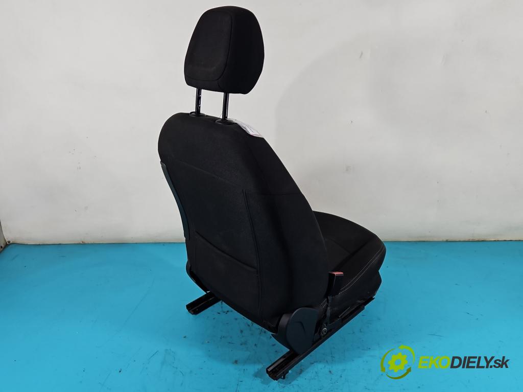 Peugeot 301 1.6 16V 116 HP manual 85 kW 1587 cm3 4- Sedačka ľavý  (Sedačky, sedadlá)