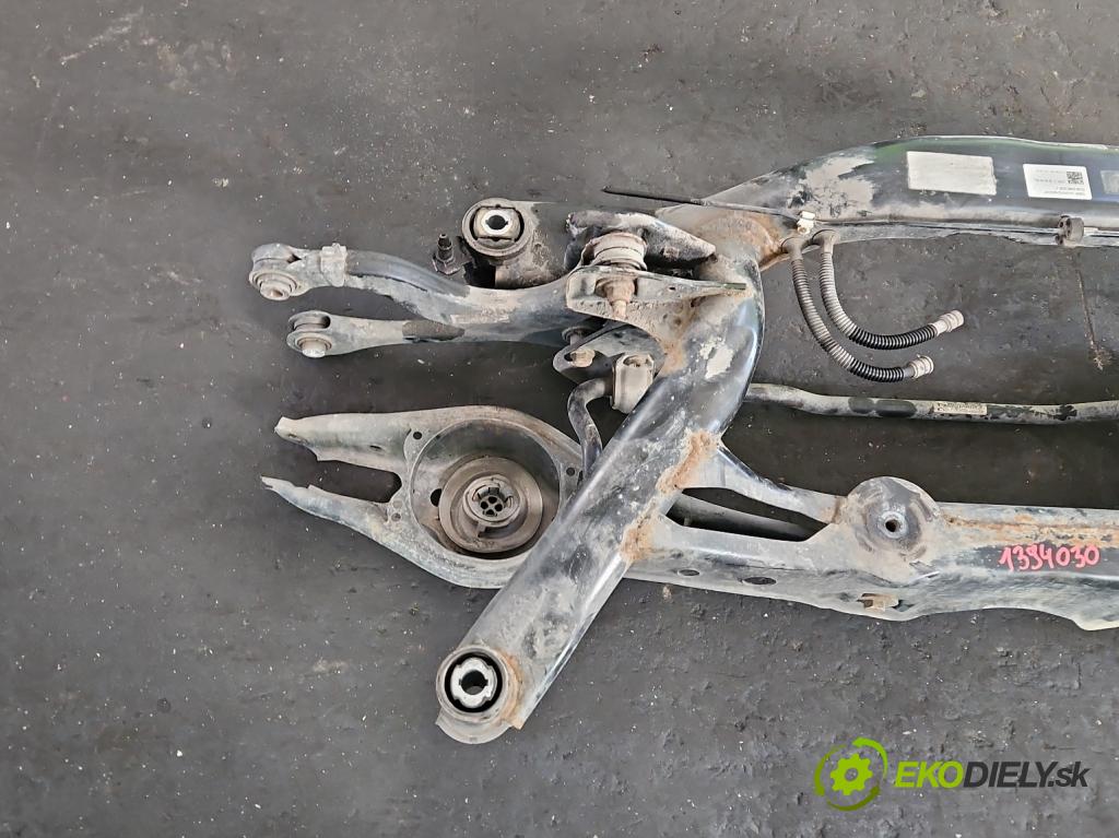 Skoda Karoq 2017- 2.0 tdi 150 hp automatic 110 kW 1968 cm3 5- zadní výztuha 5Q0505235J (Výztuhy zadní)