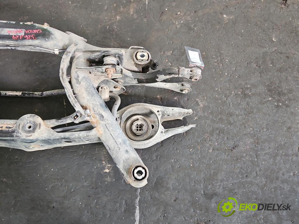 Skoda Karoq 2017- 2.0 tdi 150 hp automatic 110 kW 1968 cm3 5- zadní výztuha 5Q0505235J (Výztuhy zadní)