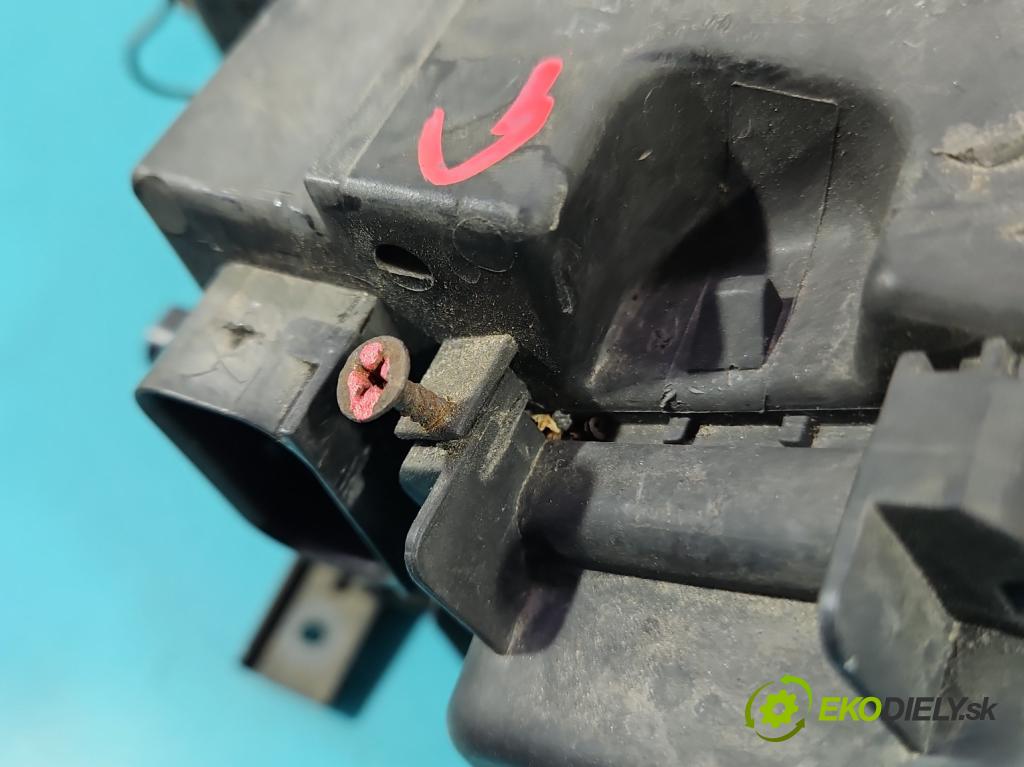 Bmw X3 E83 2003-2010 2.0d 177 HP automatic 130 kW 1995 cm3 5- Reflektor: pravý (Pravé)