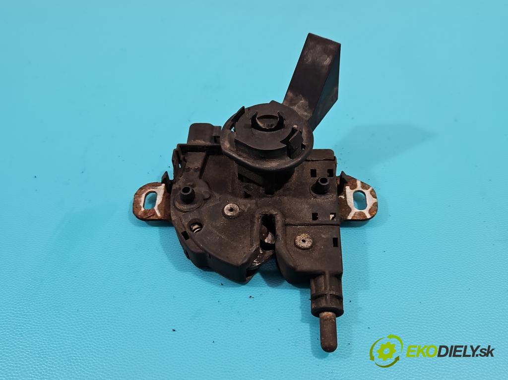 Ford Focus Mk2 2004-2011 1.8 tdci 116 hp manual 85 kW 1753 cm3 3- zámek kapoty