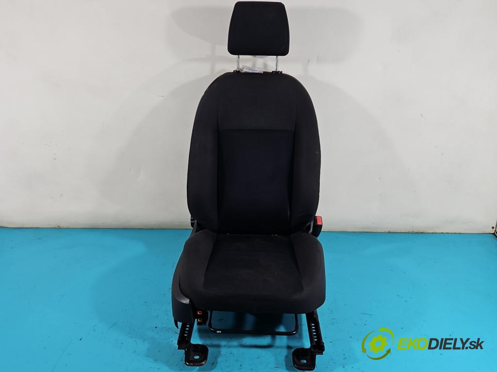 Ford Focus Mk2 2004-2011 1.8 tdci 116 HP manual 85 kW 1753 cm3 3- Sedačka pravý  (Sedačky, sedadlá)