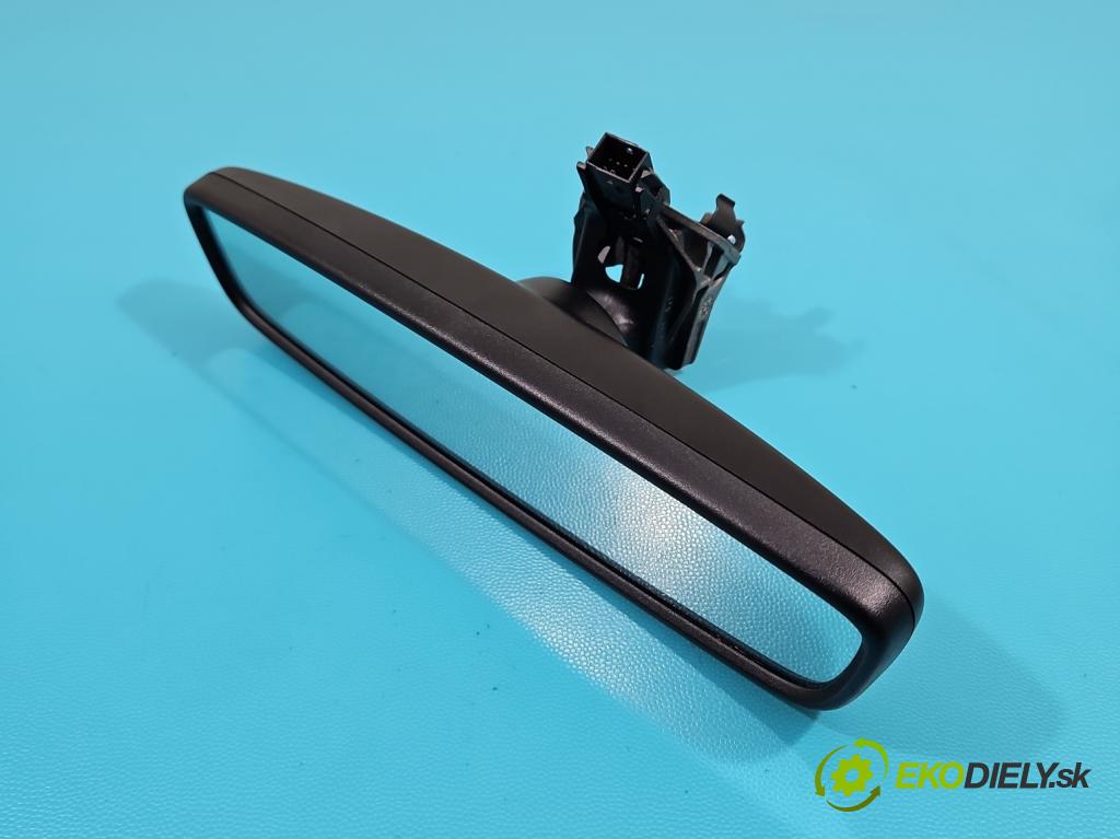 Skoda Karoq 2017- 2.0 tdi 150 hp automatic 110 kW 1968 cm3 5- zpětné zrcátko vnitřní  (Světla vnitřní)