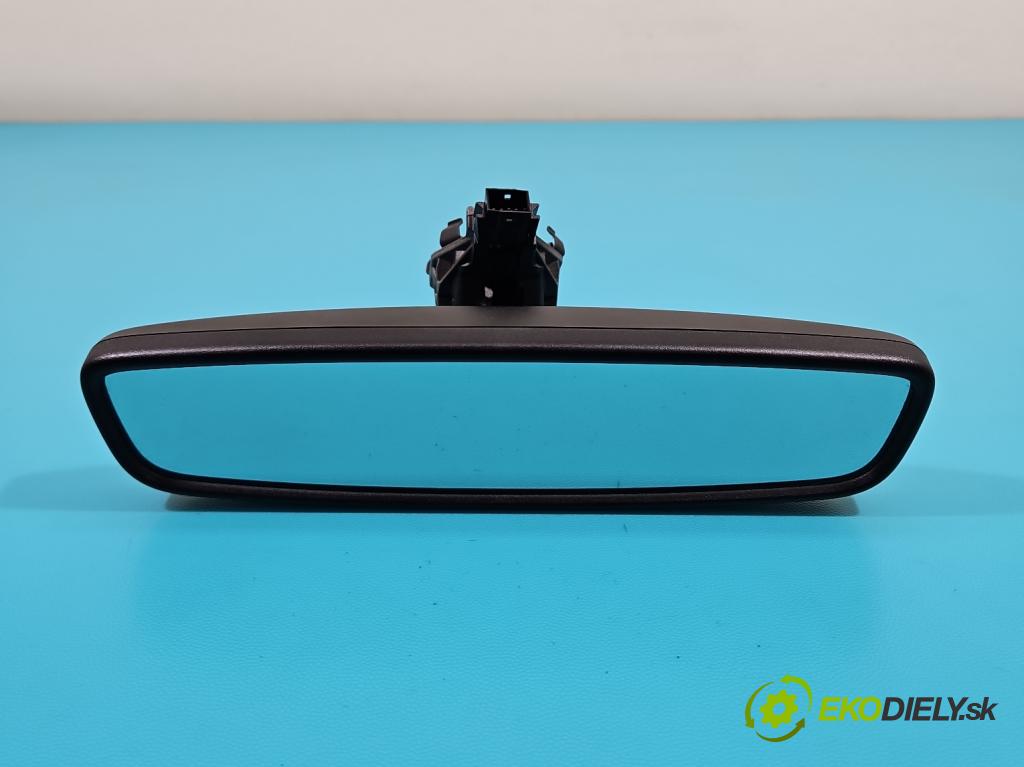 Skoda Karoq 2017- 2.0 tdi 150 hp automatic 110 kW 1968 cm3 5- zpětné zrcátko vnitřní  (Světla vnitřní)