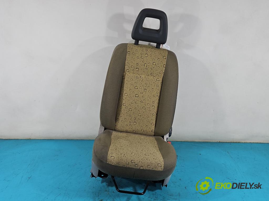 Fiat Panda II 2003-2012 1.1 54 HP manual 40 kW 1108 cm3 5- Sedačka pravý  (Sedačky, sedadlá)