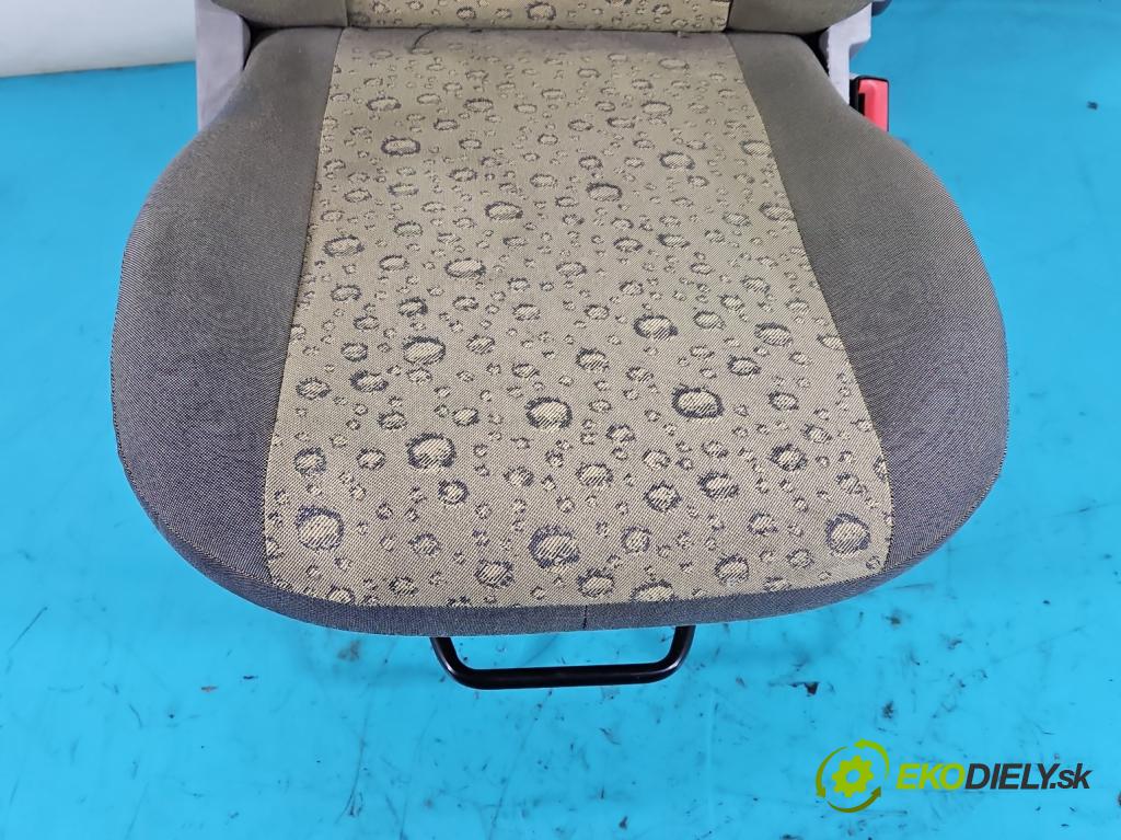 Fiat Panda II 2003-2012 1.1 54 HP manual 40 kW 1108 cm3 5- Sedačka pravý  (Sedačky, sedadlá)