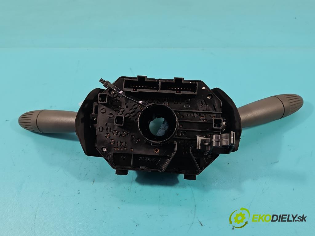 Fiat Panda II 2003-2012 1.1 54 HP manual 40 kW 1108 cm3 5- prepínač komplex: 735398129 (Prepínače, spínače, tlačidlá a ovládače kúrenia)