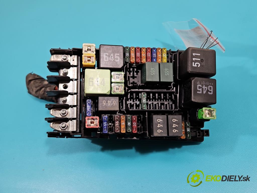 Skoda Karoq 2017- 2.0 tdi 150 hp automatic 110 kW 1968 cm3 5- skříňka pojistková 5Q0937125G (Pojistkové skříňky)