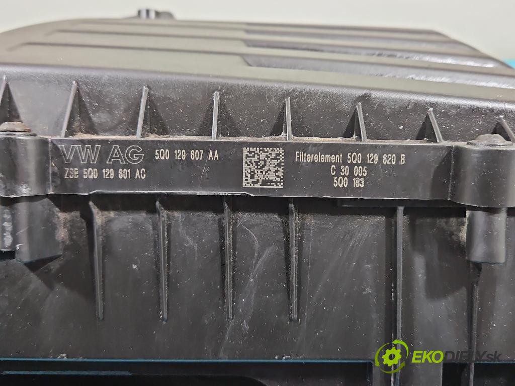 Skoda Karoq 2017- 2.0 tdi 150 HP automatic 110 kW 1968 cm3 5- obal filtra vzduchu 5Q0129601AC (Obaly filtrov vzduchu)