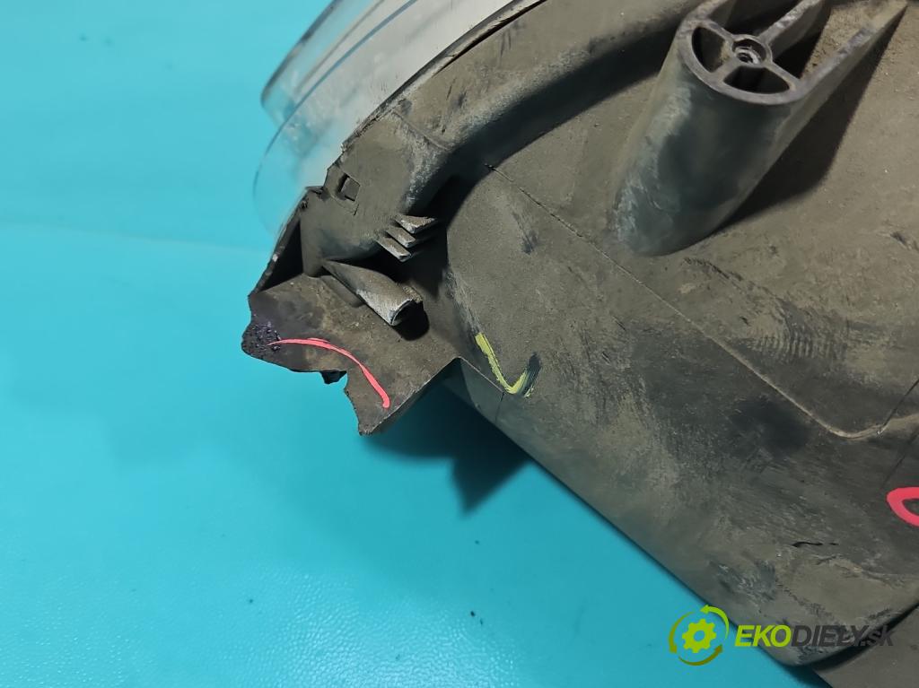 Peugeot 301 1.6 16V 116 HP manual 85 kW 1587 cm3 4- Reflektor: pravý 9675138980 (Pravé)