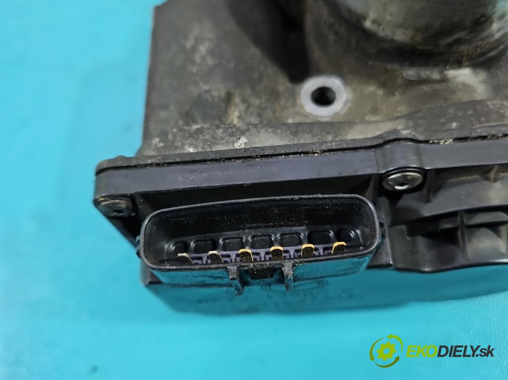 Mazda 3 I BK 2003-2009 2.0 citd 143 HP manual 105 kW 1998 cm3 5- klapka RF7J136B0C (Škrtiace klapky)