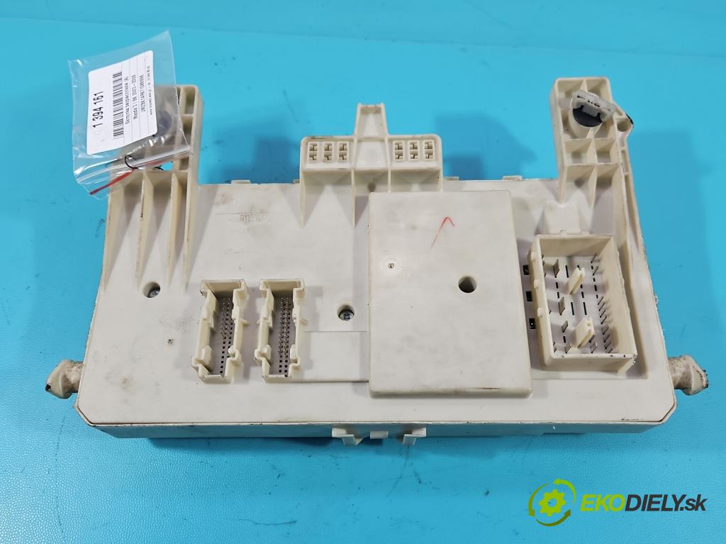 Mazda 3 I BK 2003-2009 2.0 citd 143 hp manual 105 kW 1998 cm3 5- skříňka pojistková 519197032 (Pojistkové skříňky)