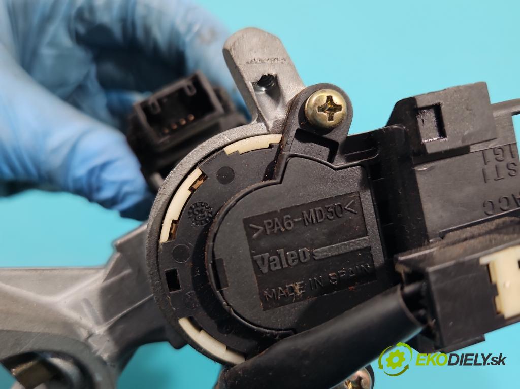 Toyota Yaris I 1999-2005 1.3 vvti 87 HP manual 64 kW 1298 cm3 5- Spínačka 89783-0D010 (Spínacie skrinky a kľúče)