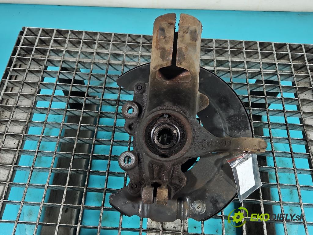 Ford C-Max II 2010-2019 1.0 125 HP manual 92 kW 998 cm3 5- náboj pravé  (Náboje)