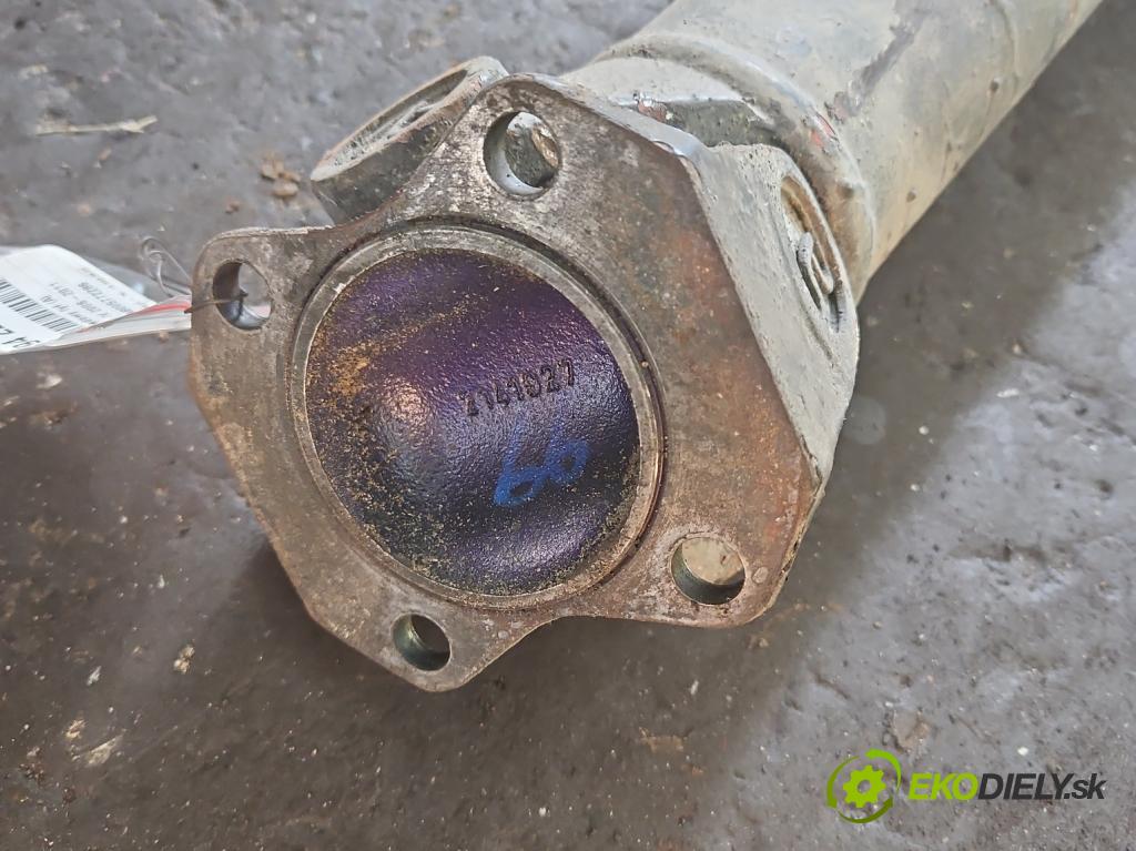 Iveco Daily IV 2006-2014 3.0 HPI 145 HP manual 107 kW 2998 cm3 2- Hřídel: zadné  (Kardaňový hriadeľ)