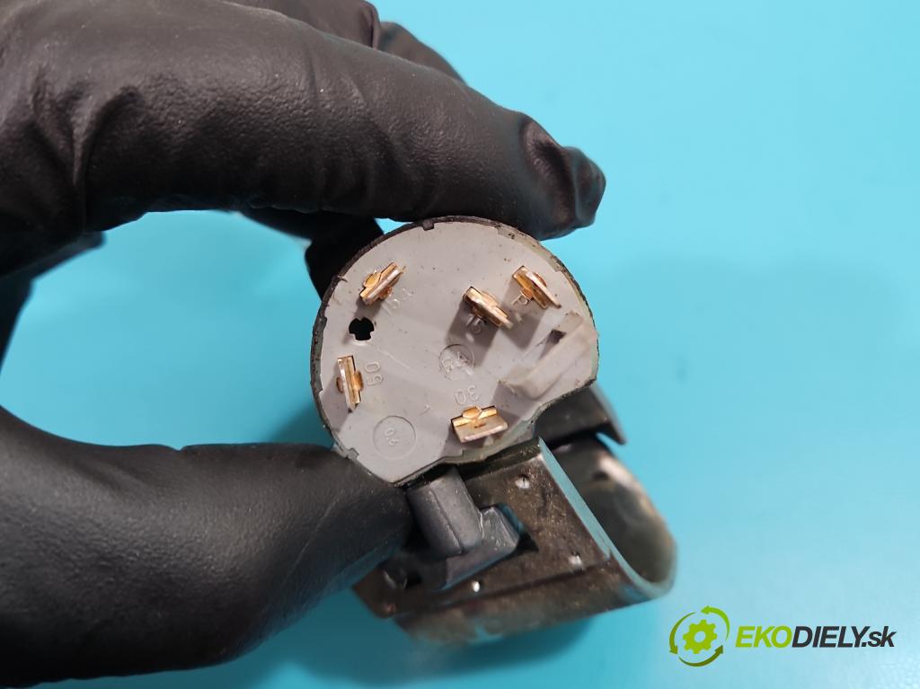 Opel Corsa B 1993-1999 1.2 45KM manual 33 kW 1195 cm3 3- Spínačka  (Spínacie skrinky a kľúče)