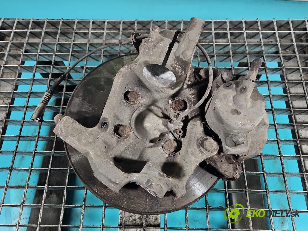 Bmw 5 E39 1996-2003 2.0 R6 (M52) 150 HP manual 110 kW 1991 cm3 4- náboj pravé  (Náboje)