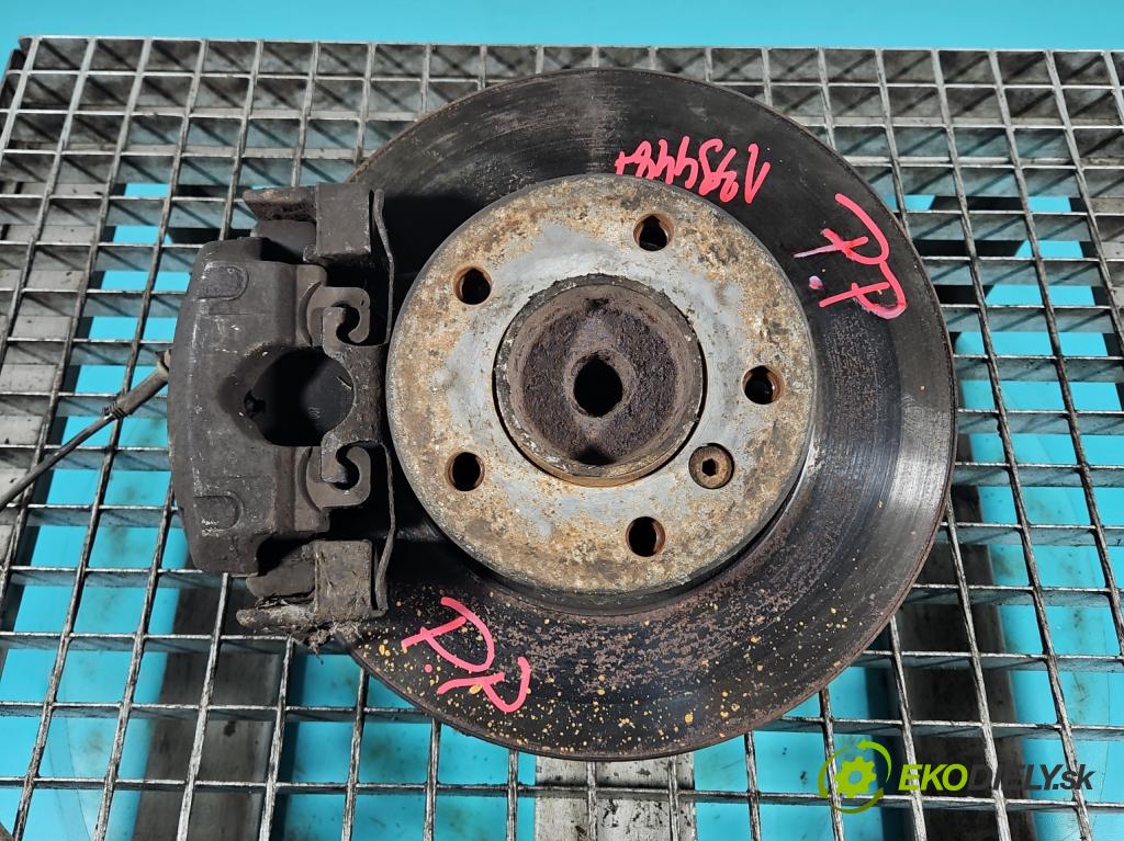 Bmw 5 E39 1996-2003 2.0 R6 (M52) 150 HP manual 110 kW 1991 cm3 4- náboj pravé  (Náboje)