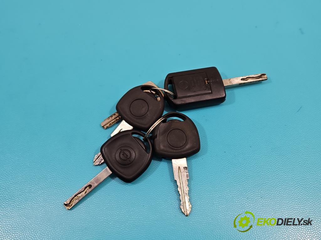Opel Corsa C 2000-2006 1.2 16V 75 hp manual 55 kW 1199 cm3 5- řídící jednotka motoru 0261207962