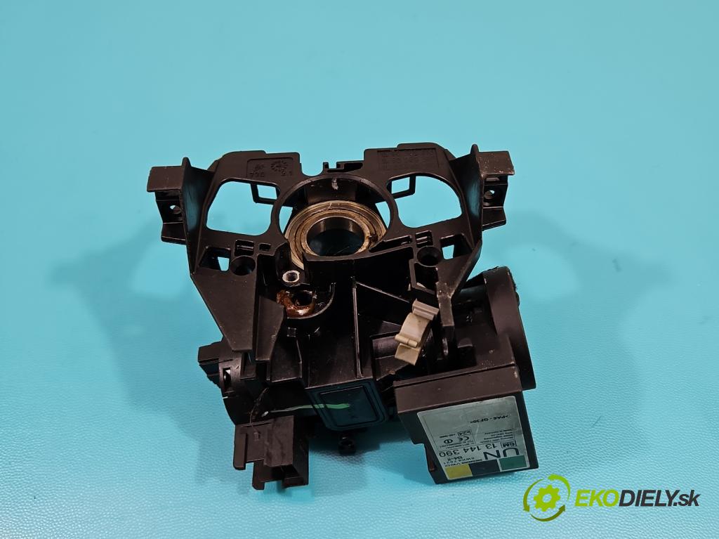 Opel Corsa C 2000-2006 1.2 16V 75 hp manual 55 kW 1199 cm3 5- řídící jednotka motoru 0261207962