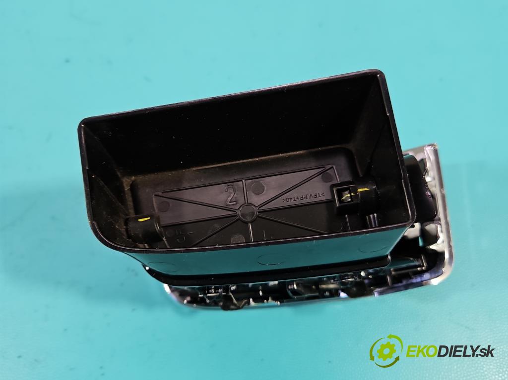 Skoda Karoq 2017- 2.0 tdi 150 HP automatic 110 kW 1968 cm3 5- Mřížka: kúrenia stredová 57A820952A (Mriežky kúrenia (fukáre))