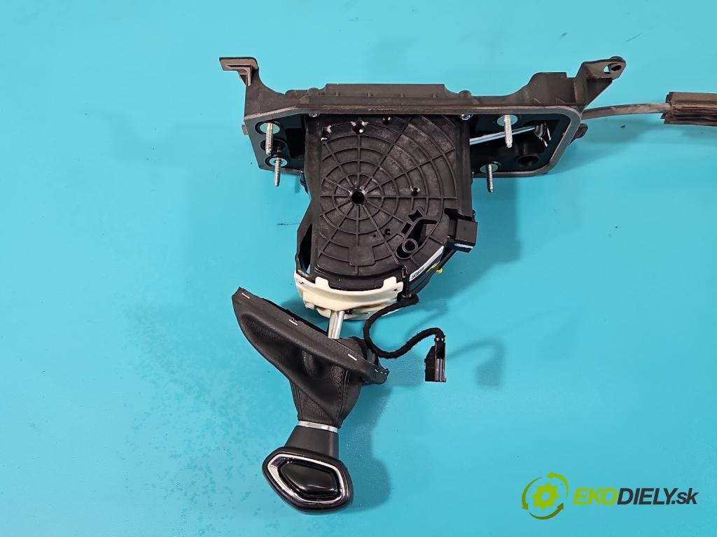 Skoda Karoq 2017- 2.0 tdi 150 HP automatic 110 kW 1968 cm3 5- Páka: Změny: stupeň,rýchlosť 5Q1713023BJ (Rýchlostné páky / kulisy)