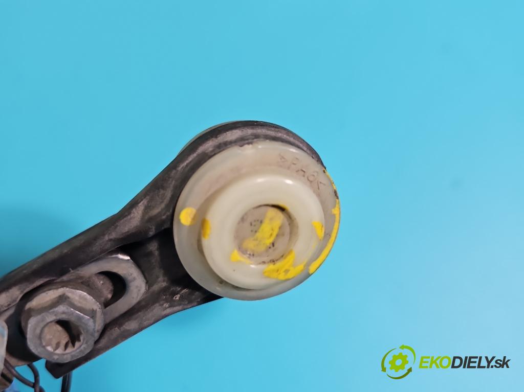 Skoda Karoq 2017- 2.0 tdi 150 HP automatic 110 kW 1968 cm3 5- Páka: Změny: stupeň,rýchlosť 5Q1713023BJ (Rýchlostné páky / kulisy)