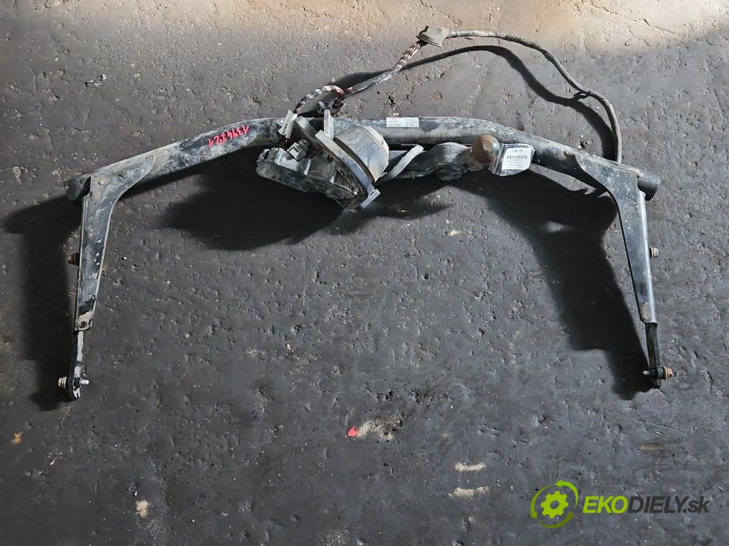 Skoda Karoq 2017- 2.0 tdi 150 HP automatic 110 kW 1968 cm3 5- Hák: vlečení: 57A803880A (Ťažné zariadenia)