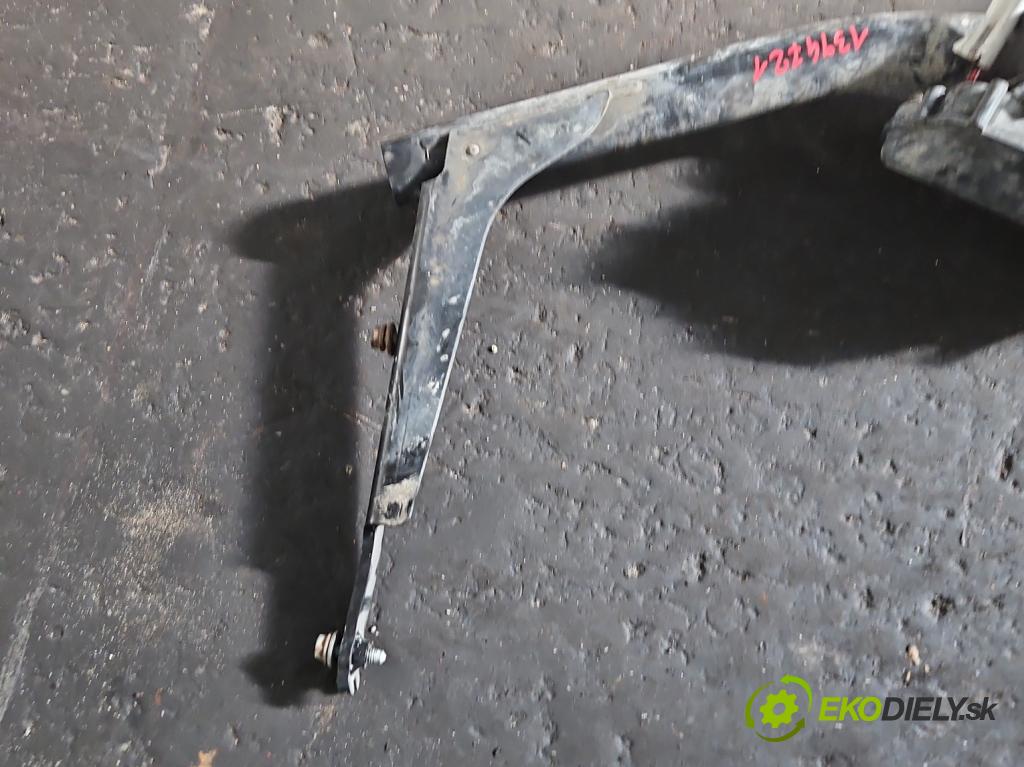 Skoda Karoq 2017- 2.0 tdi 150 HP automatic 110 kW 1968 cm3 5- Hák: vlečení: 57A803880A (Ťažné zariadenia)