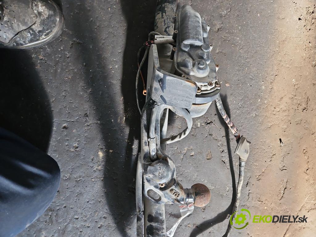 Skoda Karoq 2017- 2.0 tdi 150 HP automatic 110 kW 1968 cm3 5- Hák: vlečení: 57A803880A (Ťažné zariadenia)