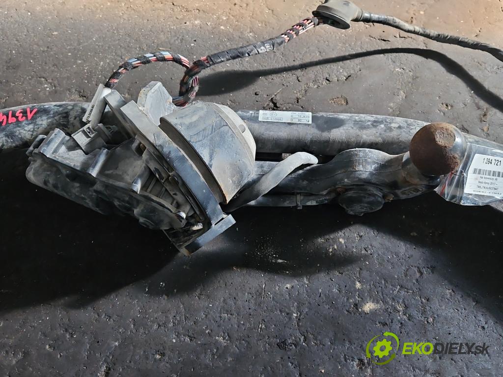 Skoda Karoq 2017- 2.0 tdi 150 HP automatic 110 kW 1968 cm3 5- Hák: vlečení: 57A803880A (Ťažné zariadenia)