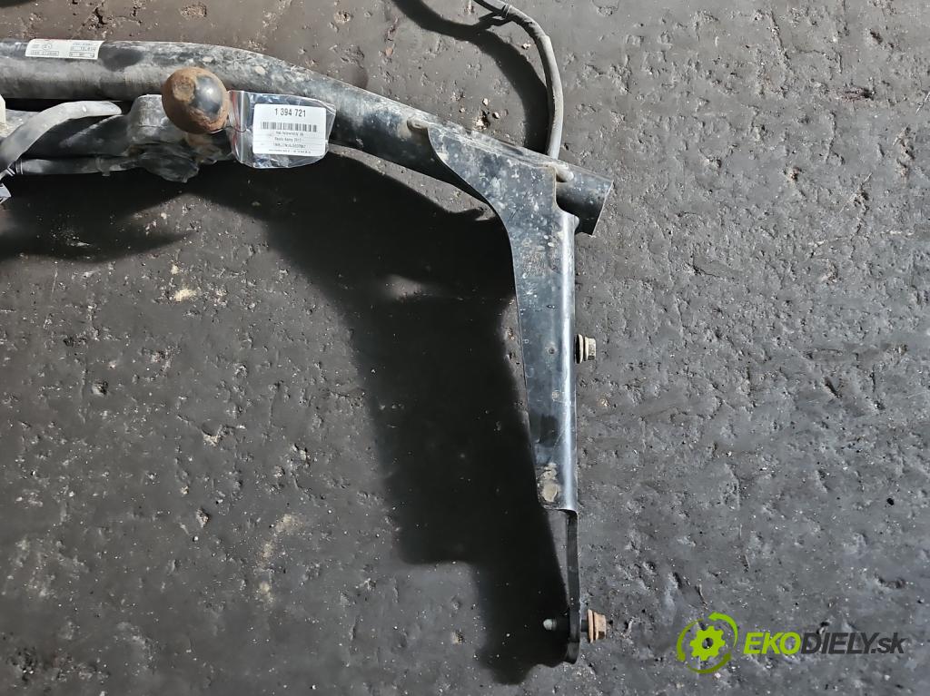 Skoda Karoq 2017- 2.0 tdi 150 HP automatic 110 kW 1968 cm3 5- Hák: vlečení: 57A803880A (Ťažné zariadenia)