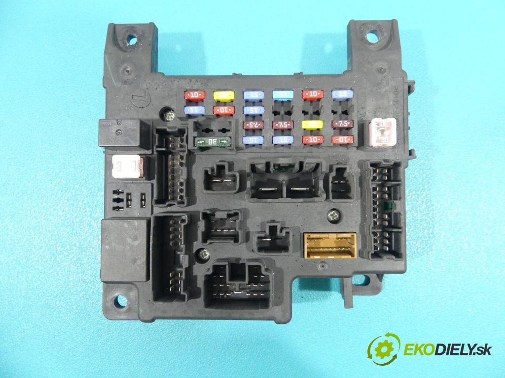 Mitsubishi Lancer VIII 2007-2016 1.8 16v 140 hp manual 103 kW 1798 cm3 5- skříňka pojistková 8637A318 (Pojistkové skříňky)
