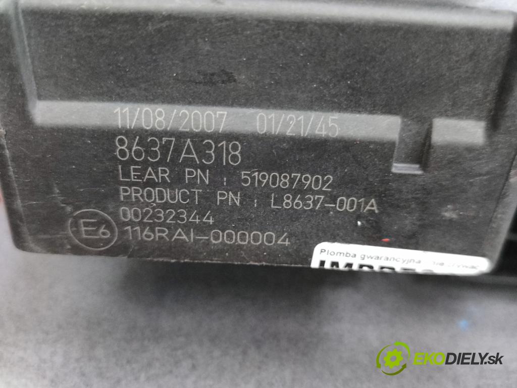 Mitsubishi Lancer VIII 2007-2016 1.8 16v 140 hp manual 103 kW 1798 cm3 5- skříňka pojistková 8637A318 (Pojistkové skříňky)